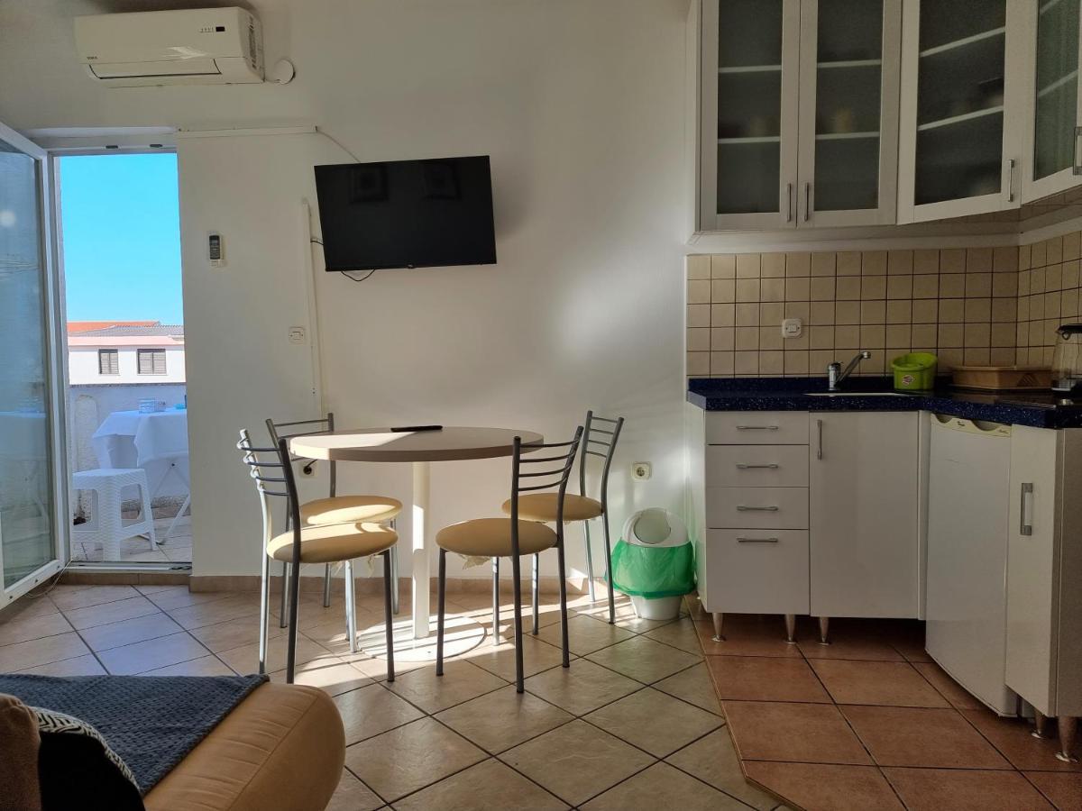 Apartment Aqua Near The City Beach Novalja Δωμάτιο φωτογραφία