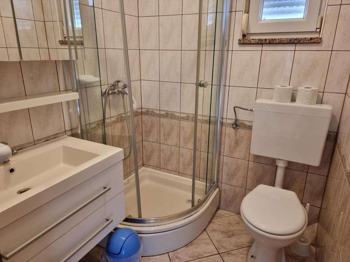 Apartment Aqua Near The City Beach Novalja Εξωτερικό φωτογραφία