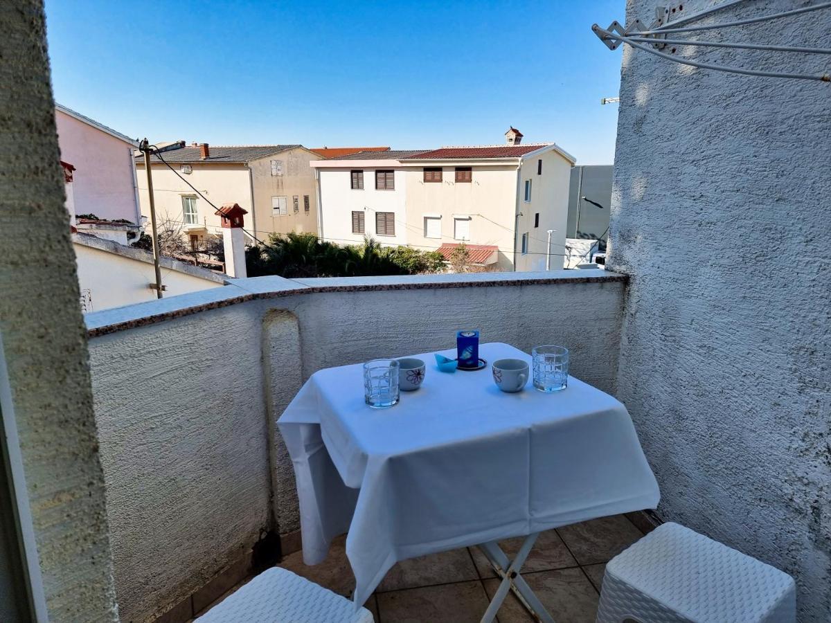 Apartment Aqua Near The City Beach Novalja Εξωτερικό φωτογραφία