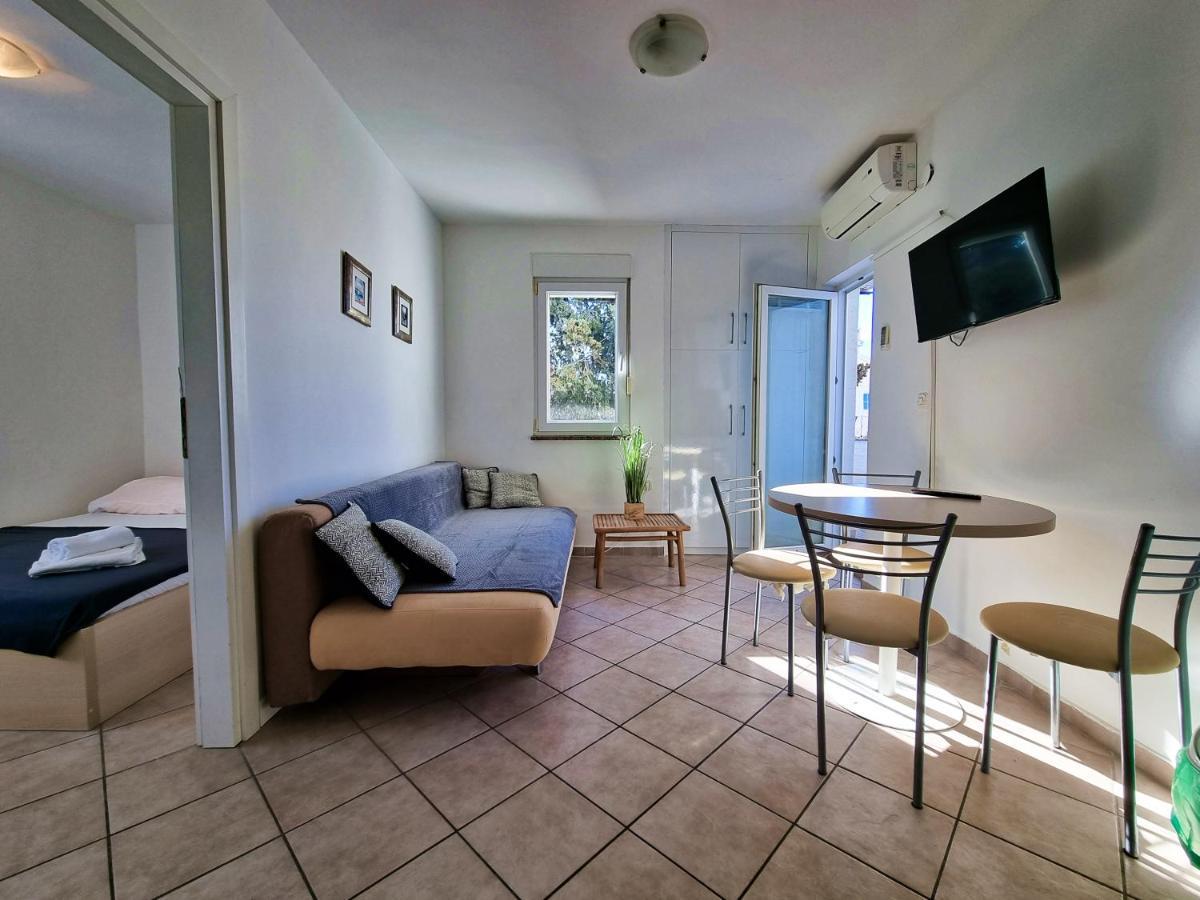 Apartment Aqua Near The City Beach Novalja Εξωτερικό φωτογραφία